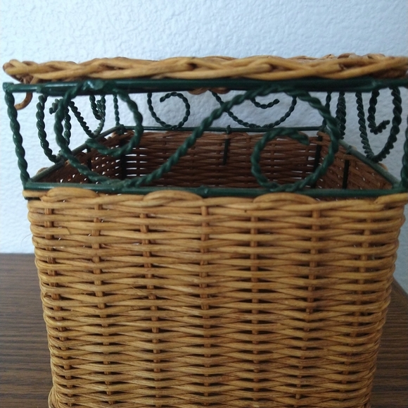Wicker & Wire Tray and Tissue Box Set - Picture 6 of 9